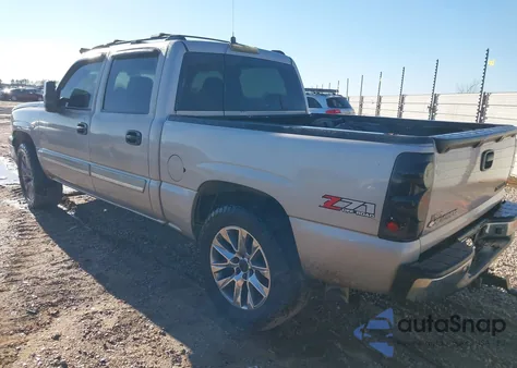 2005 Chevrolet Silverado 1500 Ls z USA, uszkodzony, nr VIN 2GCEK13T851100452
